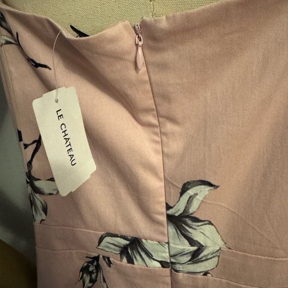 LeChateau gorgeous NWT summer, Floral Button-Down Dress - Picture 7 of 10